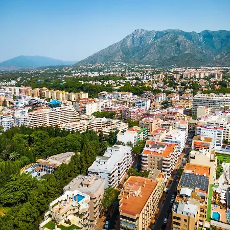 Apartment Stunning 4br In Marbella, Close To The Beach, Wifi Marbella
