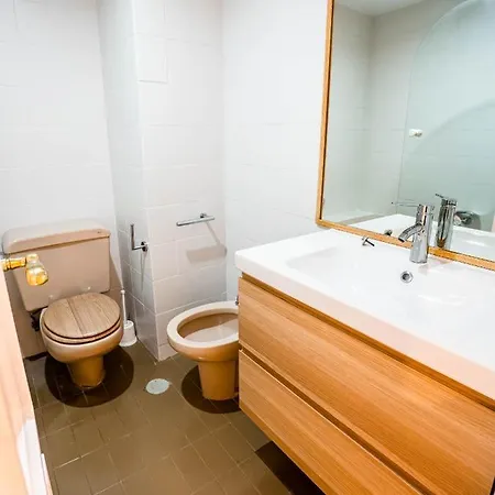 Apartment Stunning 4br In Marbella, Close To The Beach, Wifi *