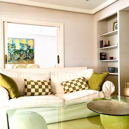 Apartment Stunning 4br In Marbella, Close To The Beach, Wifi *