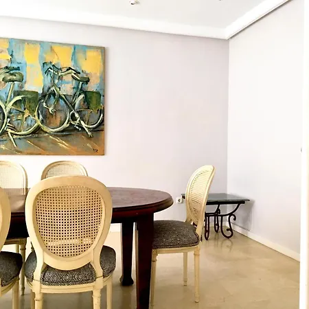 Apartment Stunning 4br In Marbella, Close To The Beach, Wifi *