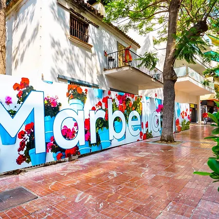Apartment Stunning 4br In Marbella, Close To The Beach, Wifi Marbella